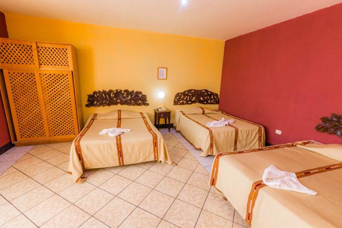 Hoteles Kakchiquel Panajachel Esterno foto